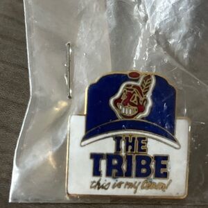 VINTAGE CLEVELAND INDIANS THE TRIBE THIS IS MY TEAM CHIEF WAHOO HAT LAPEL PIN